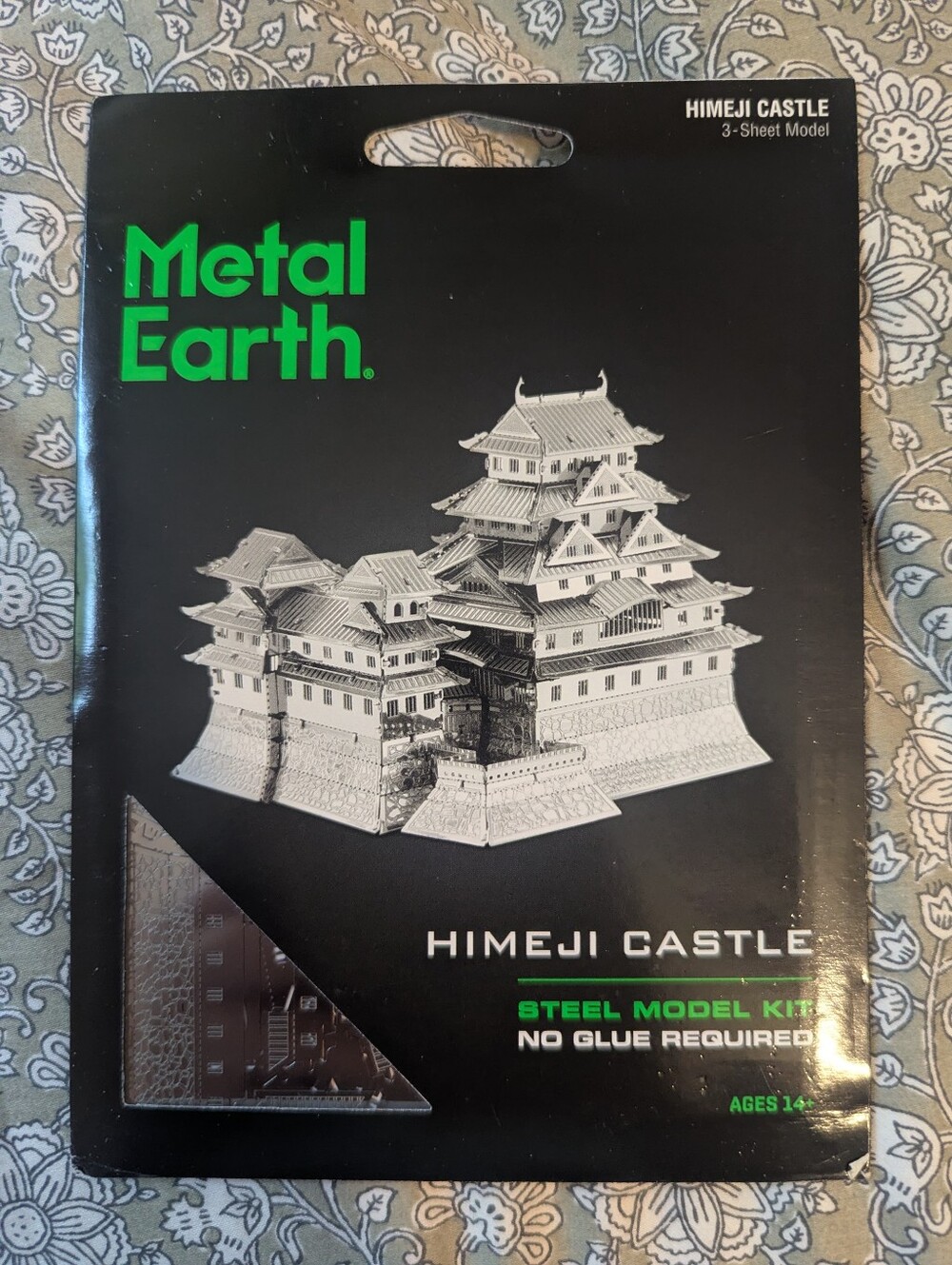 NWT Metal Earth Himeji Castle